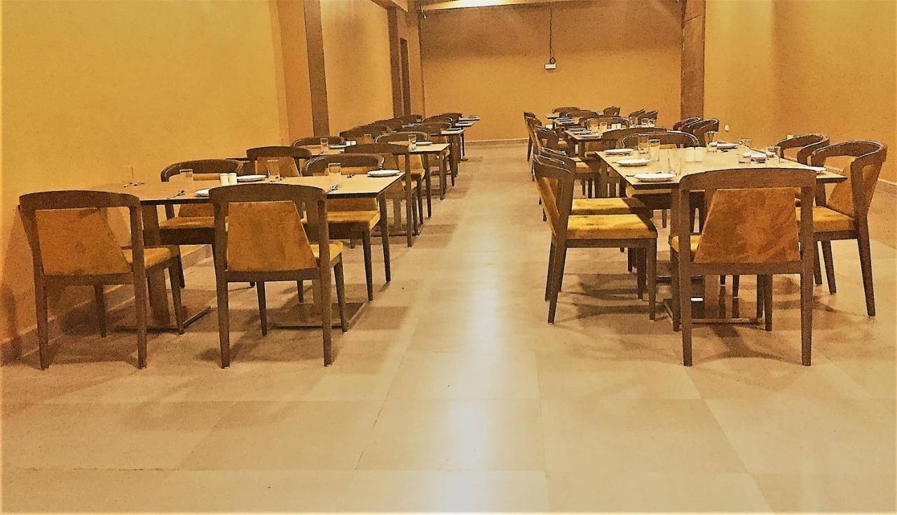 Genx Surat By 1589 Hotels Palsana  المظهر الخارجي الصورة